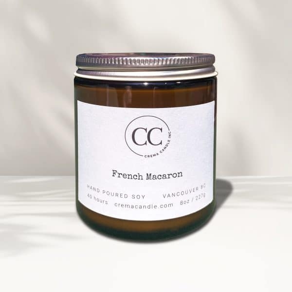 Hand-poured soy wax candle - French Macaron scented